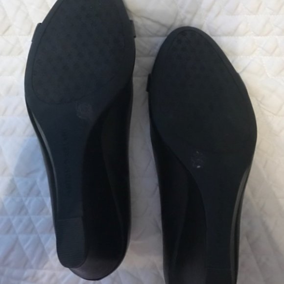 Antonio Melani Wedge Heel - Picture 4 of 4